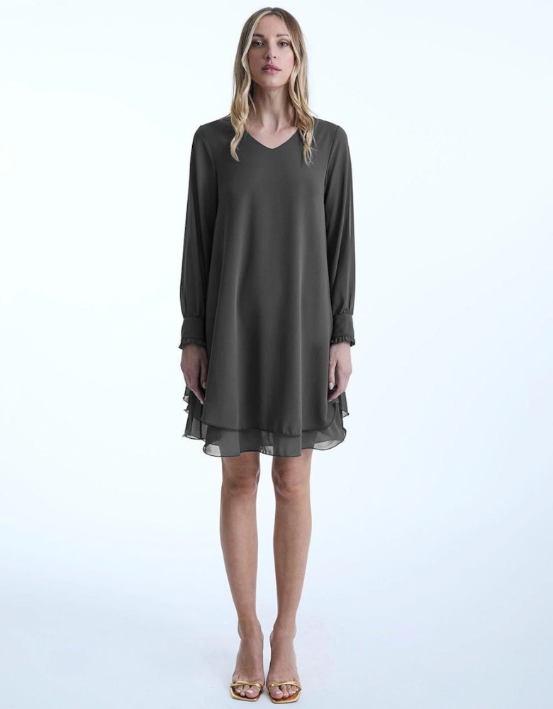 Long Sleeve Charcoal Wave Hem Dress