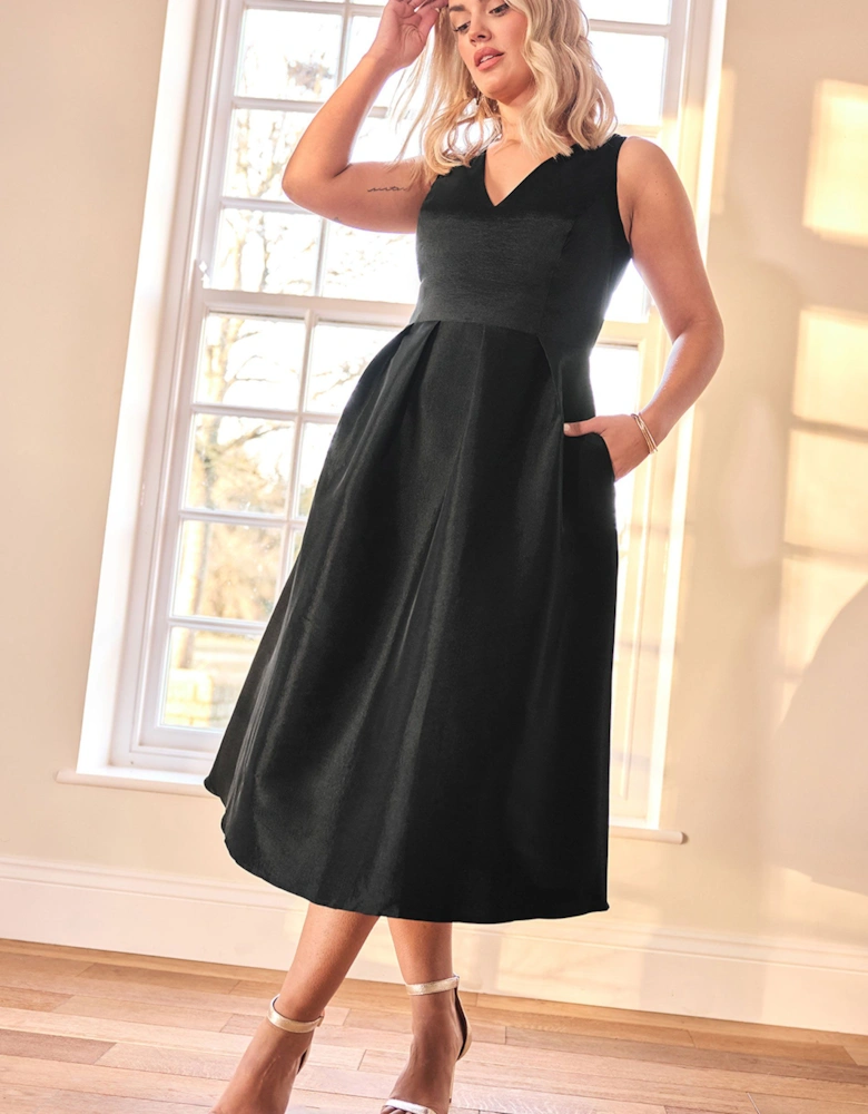 Pleated V-Neck Midi Prom Dress