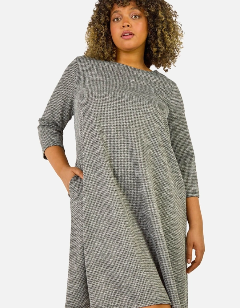 Curve Check Print Swing Pocket Dress