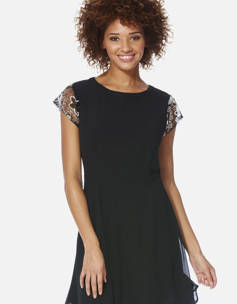 Sophisticated Dress with Patterned Sheer Sleeves