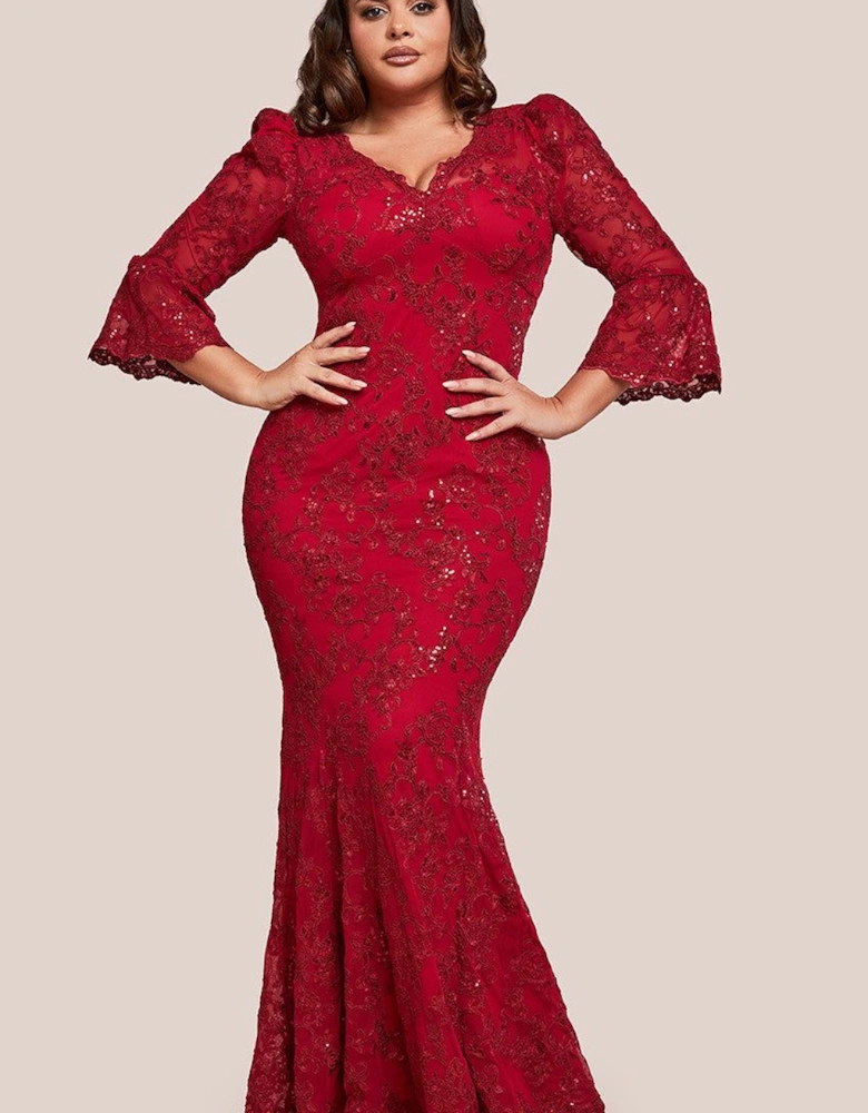 Scalloped Lace Maxi Dress