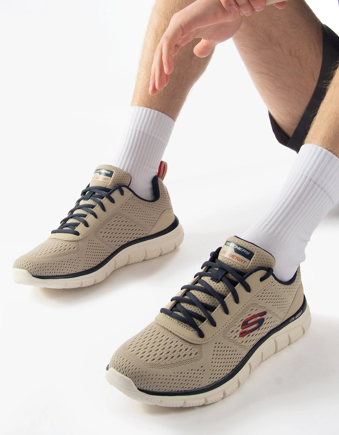 232758/TPNV TRACK - LESHUR Mens Trainers Taupe/Navy