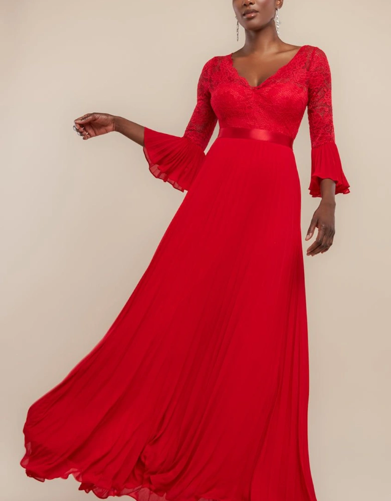 Scalloped Lace Bodice Pleated Chiffon A Line Maxi Dress