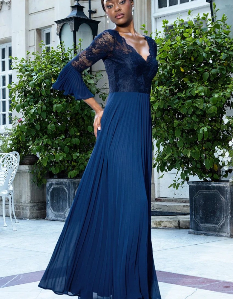Scalloped Lace Bodice Pleated Chiffon A Line Maxi Dress
