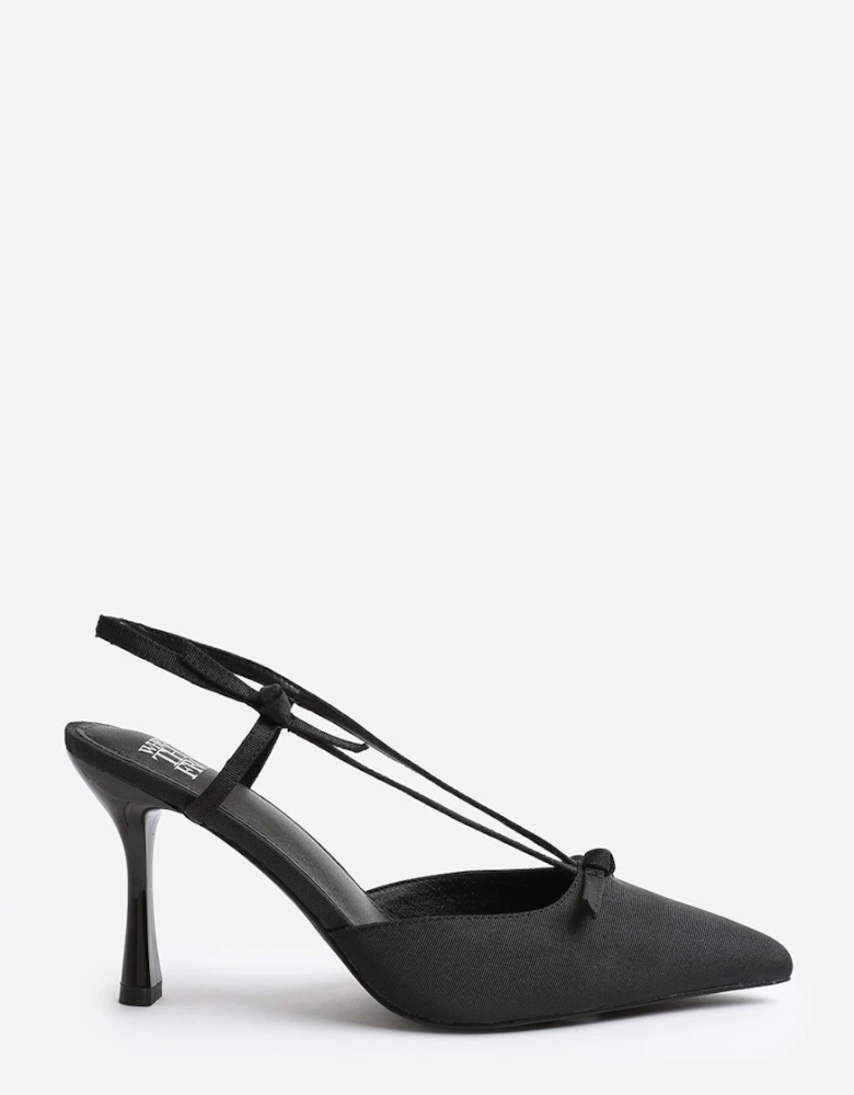 'Nieve' High Heel With Pointed Toe And Strap Detail