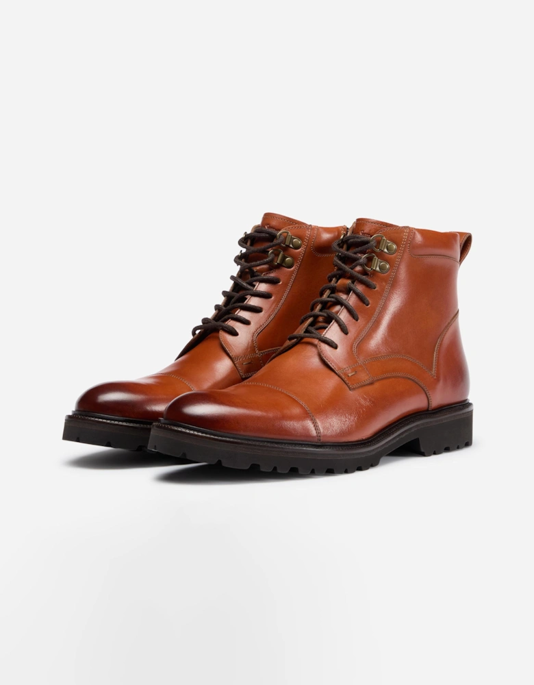 Runcorn Mens Antiqued Calf Leather Brogue Boots - Tan