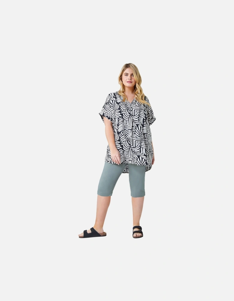 Curve Knee Length Elastic Waist Stretch Shorts