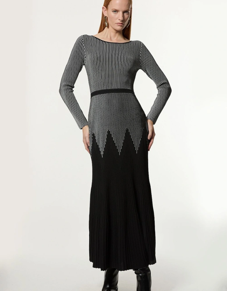 Zig Zag Detail Knitted Maxi Dress