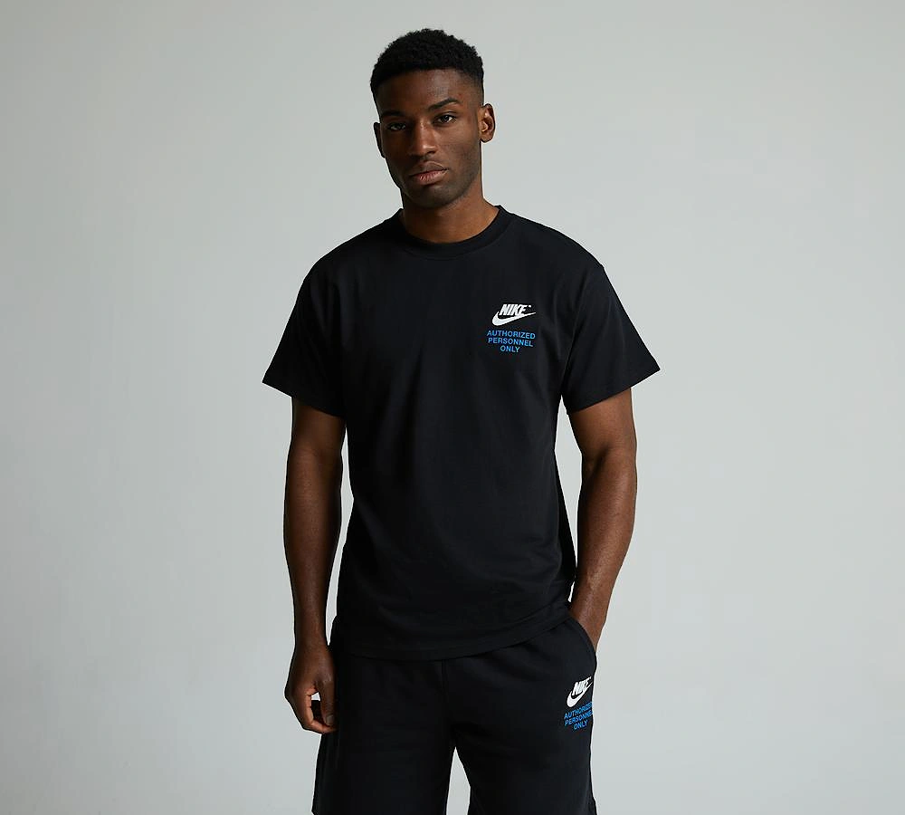Sportswear Authorised T-Shirt & Short Set Black