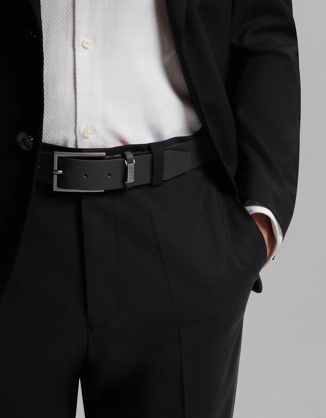 HUGO Gabriel Mens Buffalo-Leather Belt with Logo Keeper and Polished Hardware - Black 002