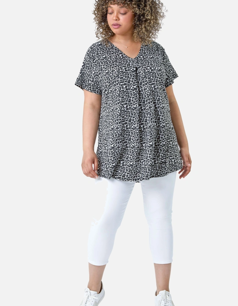 Curve Pleat Front Printed V-Neck Stretch Top