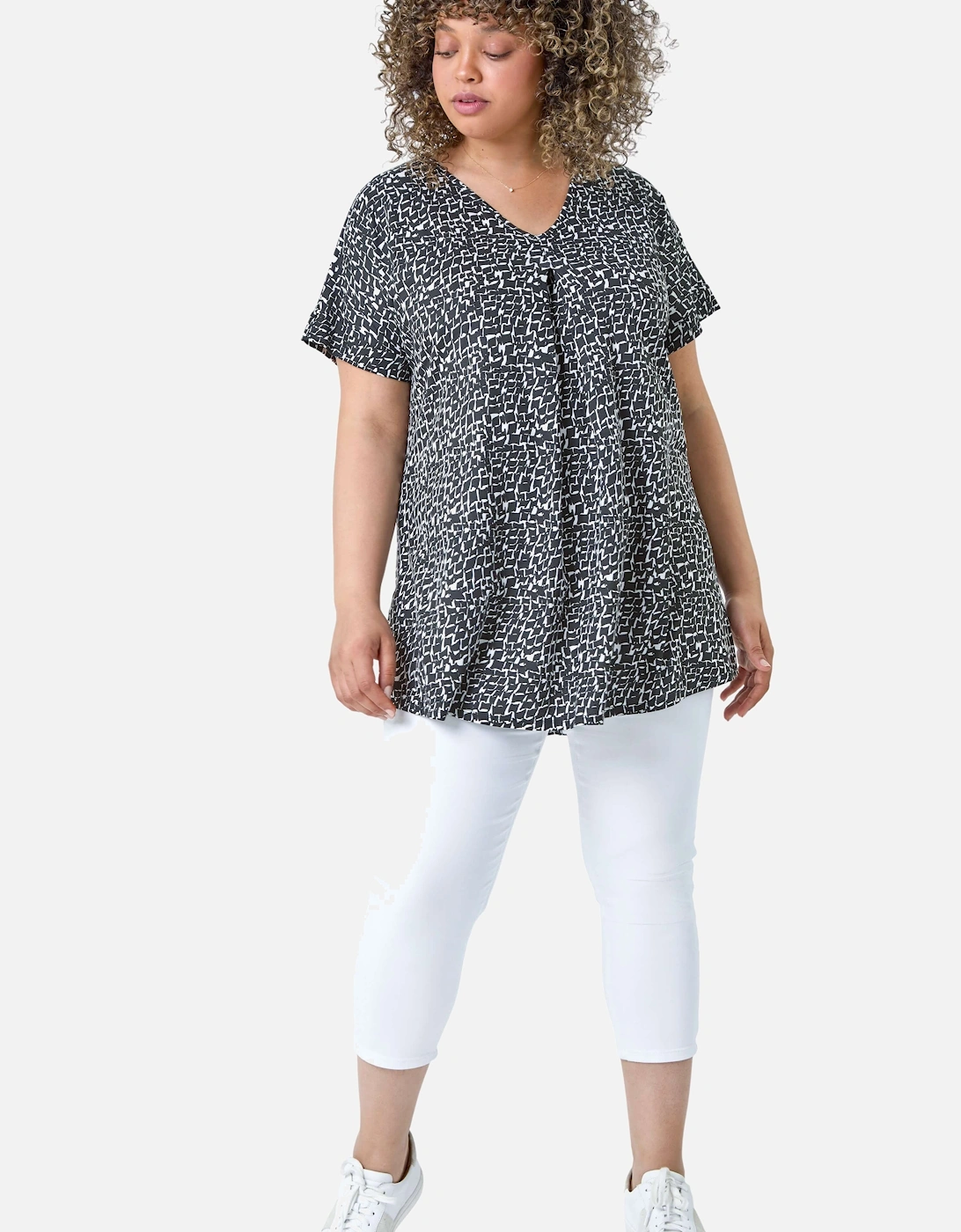 Curve Pleat Front Printed V-Neck Stretch Top, 2 of 1