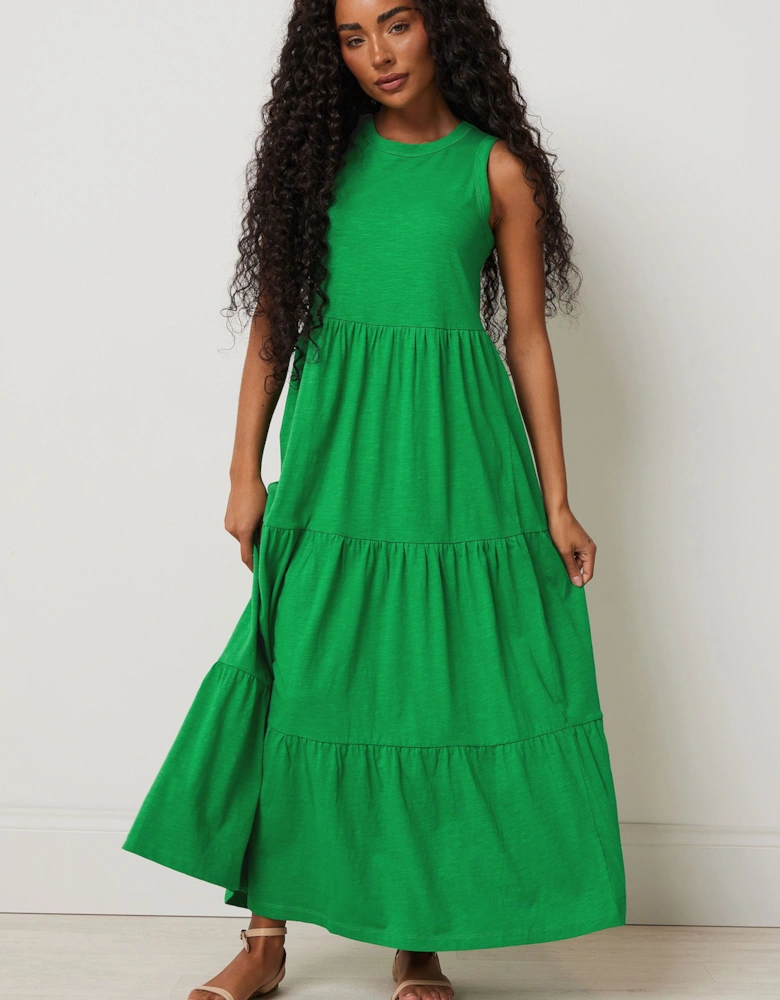 Petite Sleeveless Tiered Maxi Dress