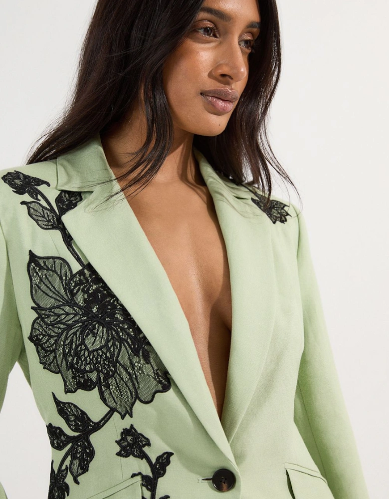 Viscose Linen Placed Floral Lace Embroideried Tailored Jacket