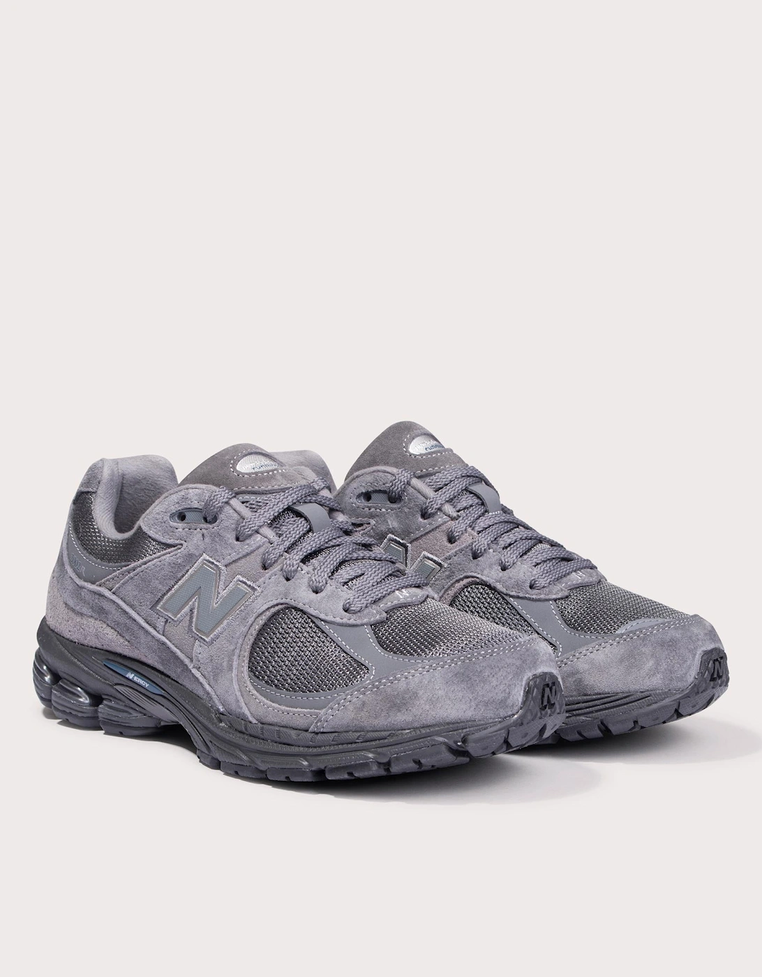 2002R Sneakers