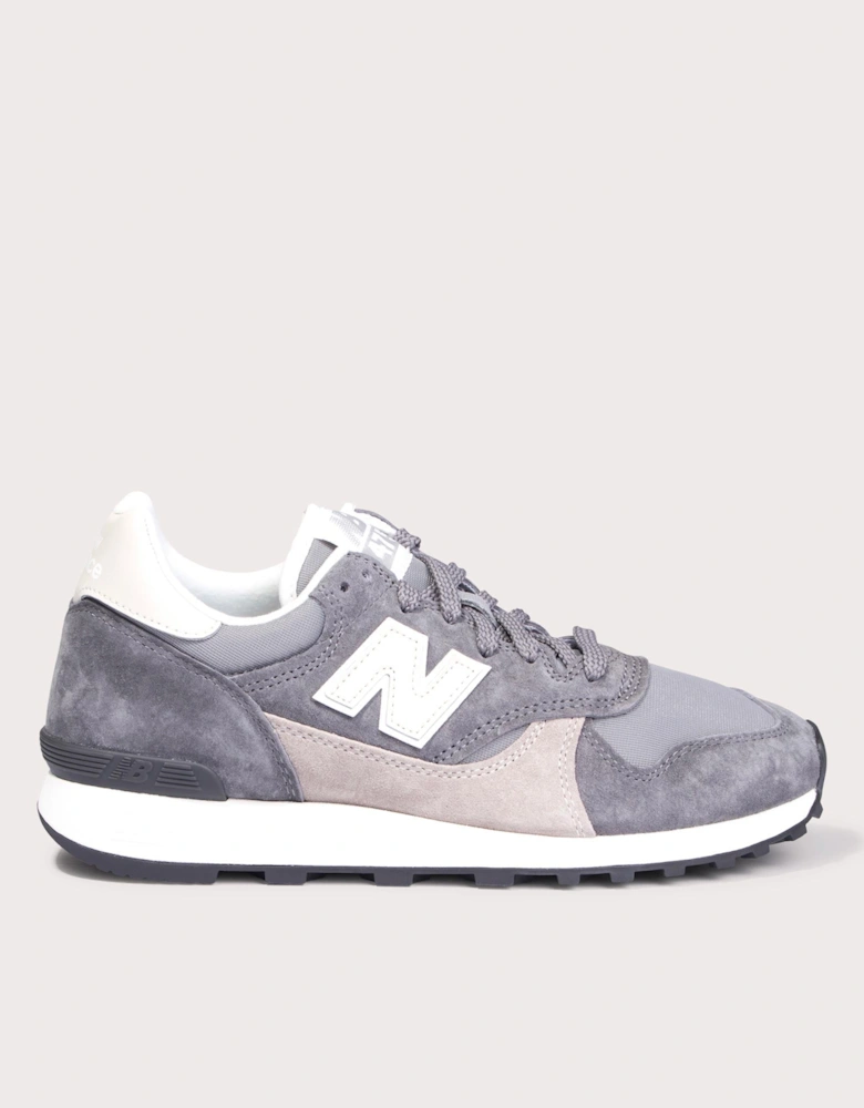 475 Sneakers