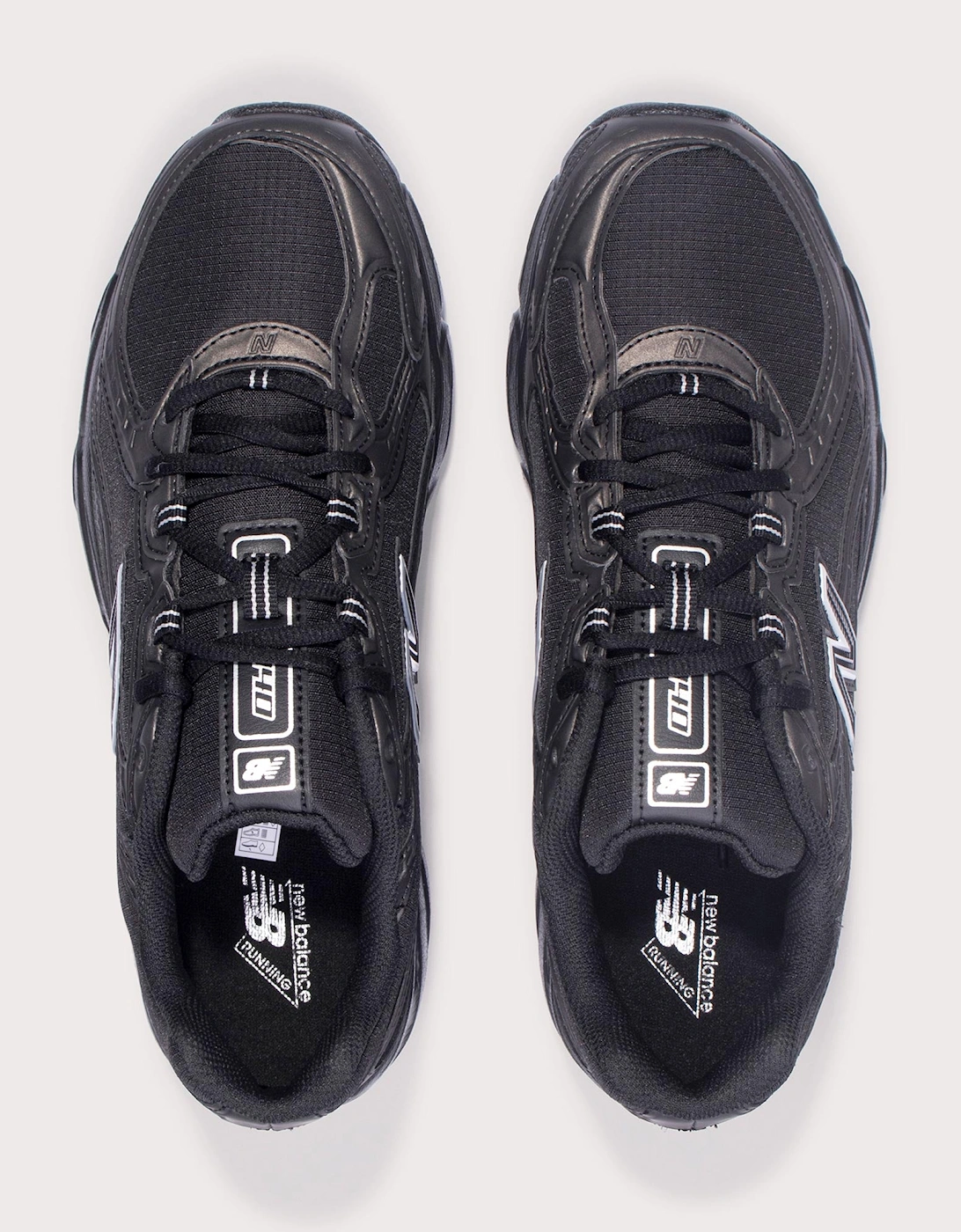 740 Sneakers