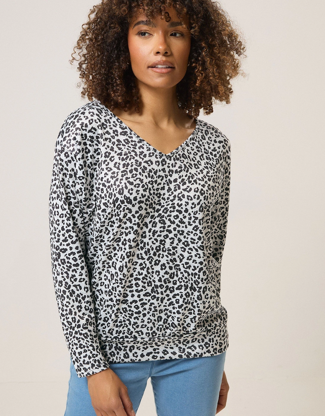 Women's  Leopard Print V-Neck Top, 2 of 1