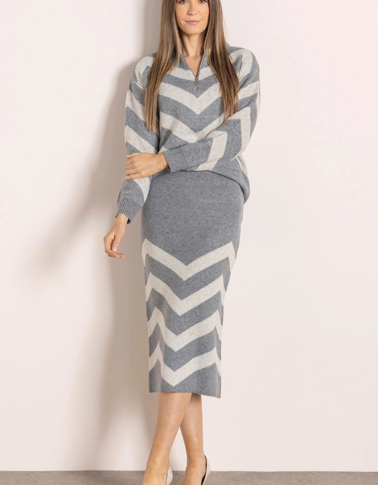 Chevron Pattern Knitted Midi Skirt