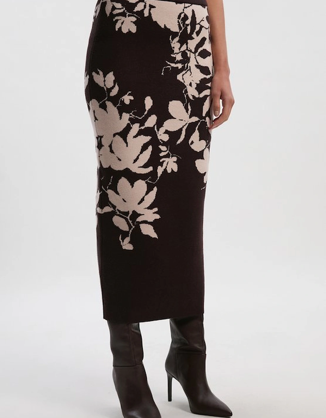 Jacquard Floral Knitted Skirt