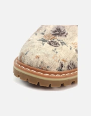 Thumbnail 6 of 8