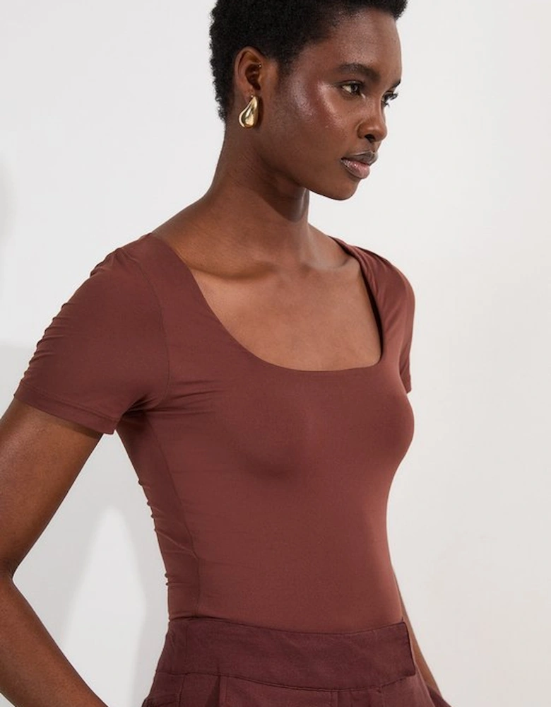 Contour Jersey Short Sleeve Scoop Neck Top