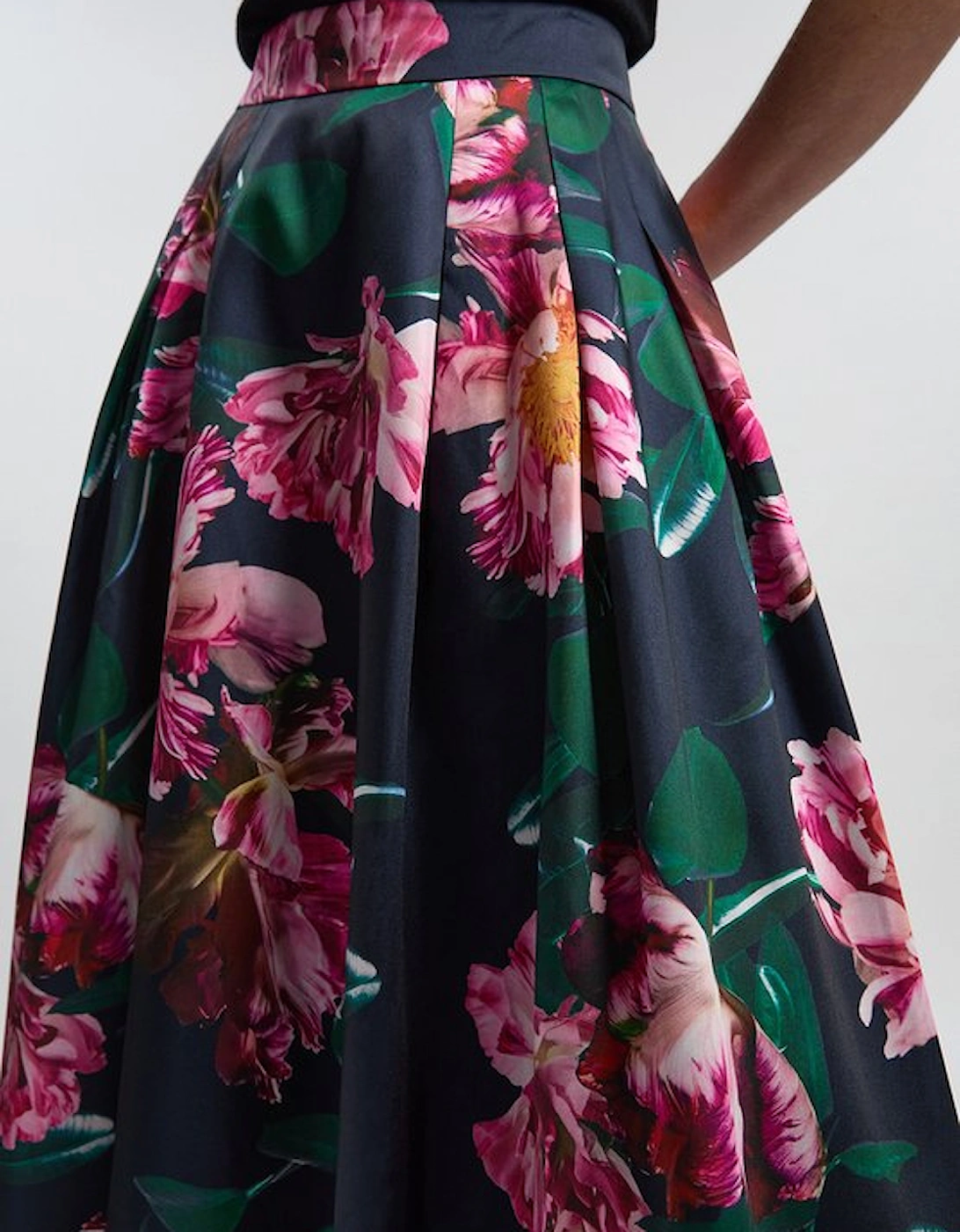 Petite Romantic Floral Print Prom Woven Maxi Dress