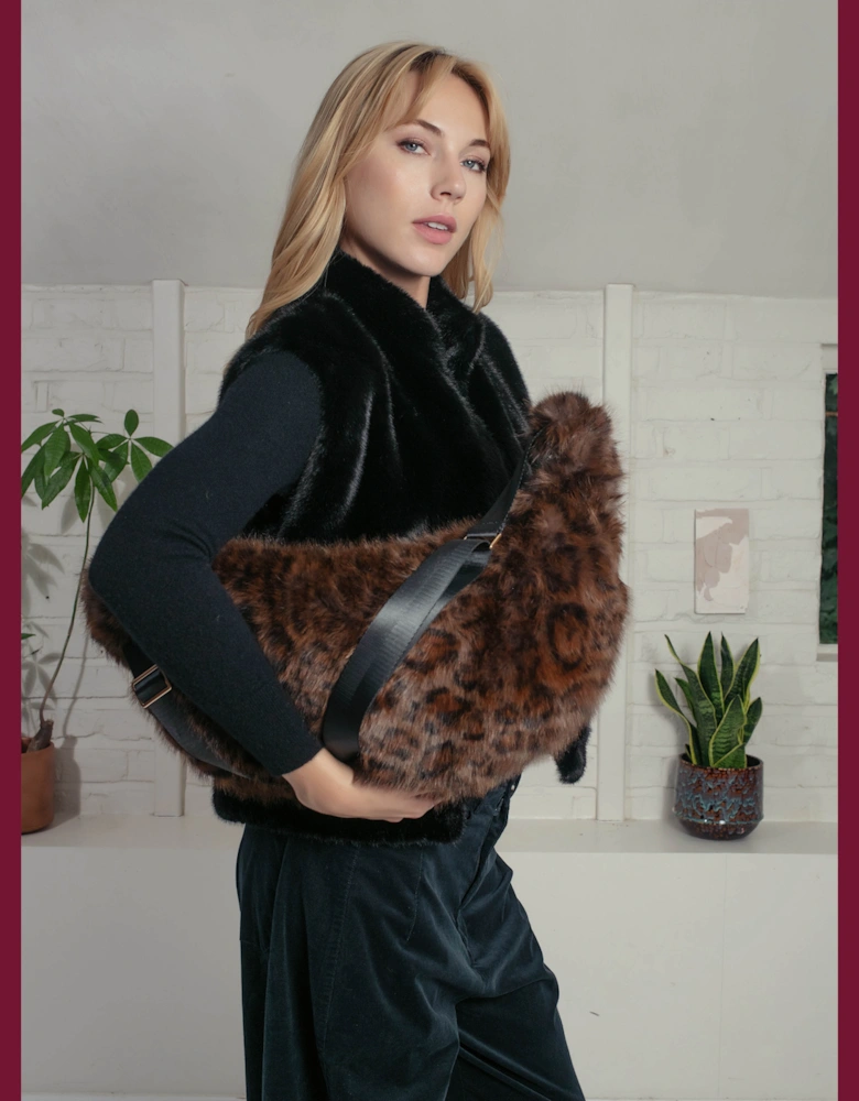 Sasha Slouch Bag In Chocolate Leo