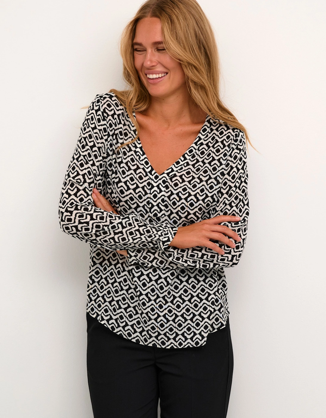 Amber V-Neck Printed Casual Fit Blouse Printed, 2 of 1