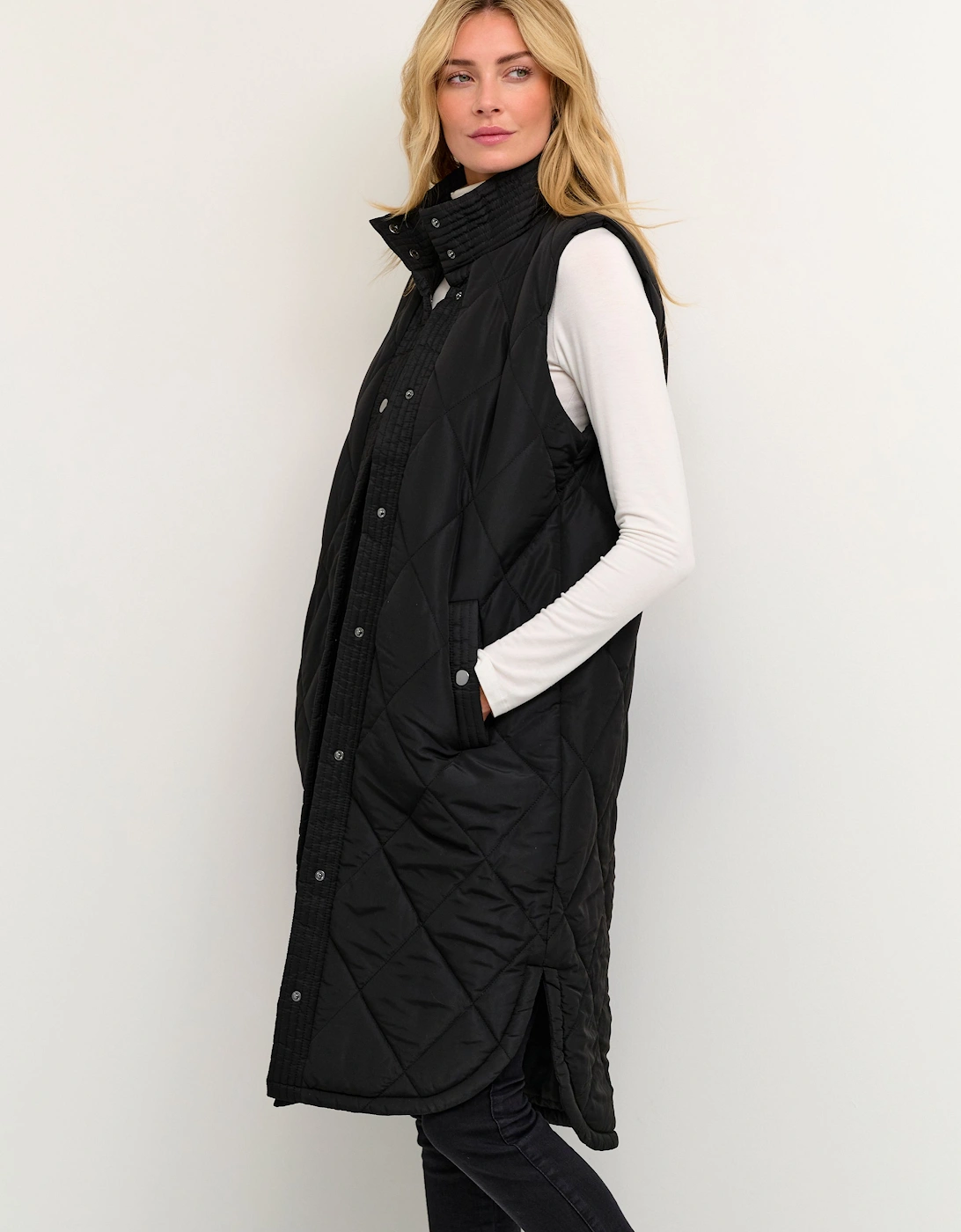 KAmeria Quilted Waist Coat Plain, 2 of 1