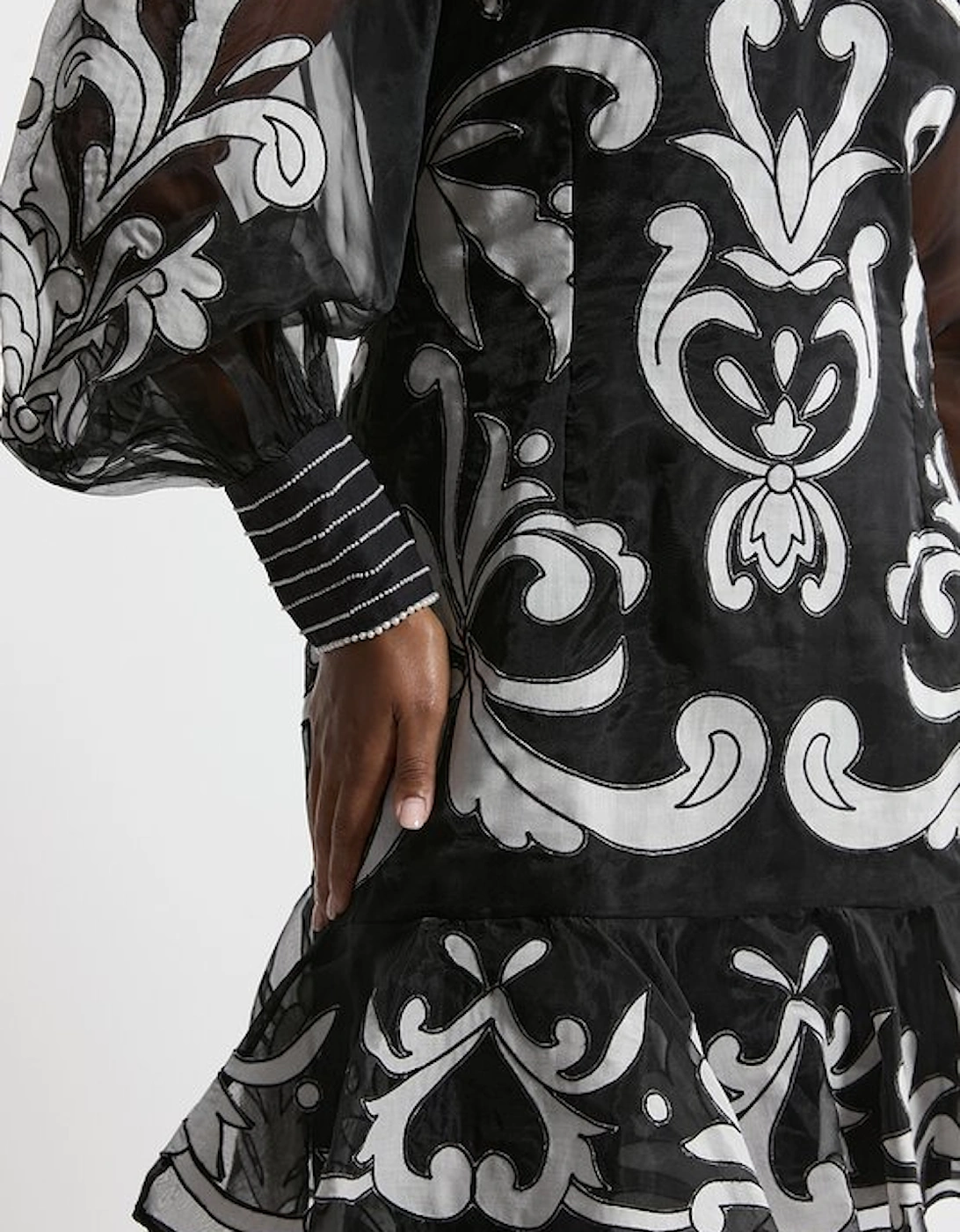 Plus Size Applique Organdie Buttoned Woven Mini Dress