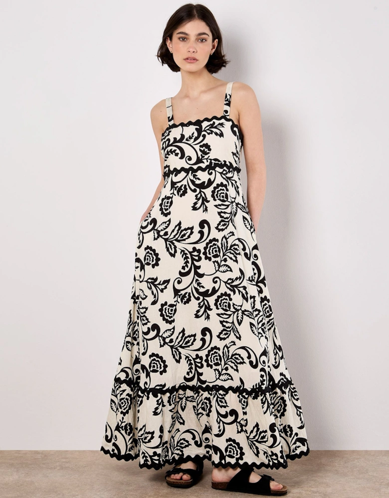 Monochrome Sarasa Floral Maxi Dress