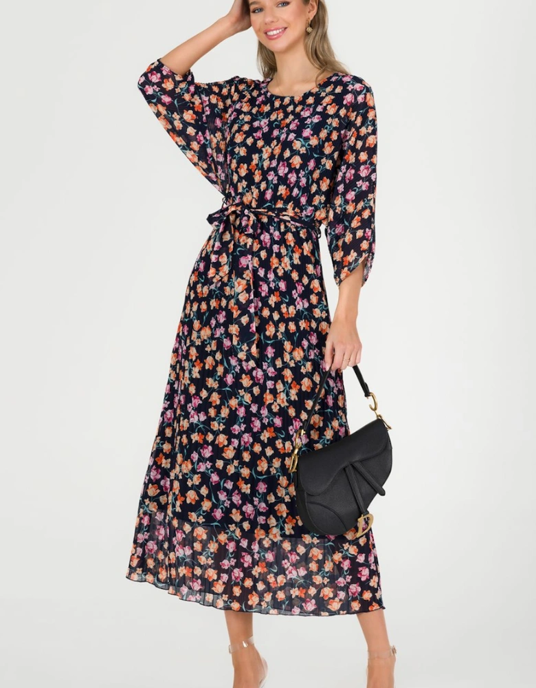 Chiffon Pleated Batwing Sleeve Maxi Dres