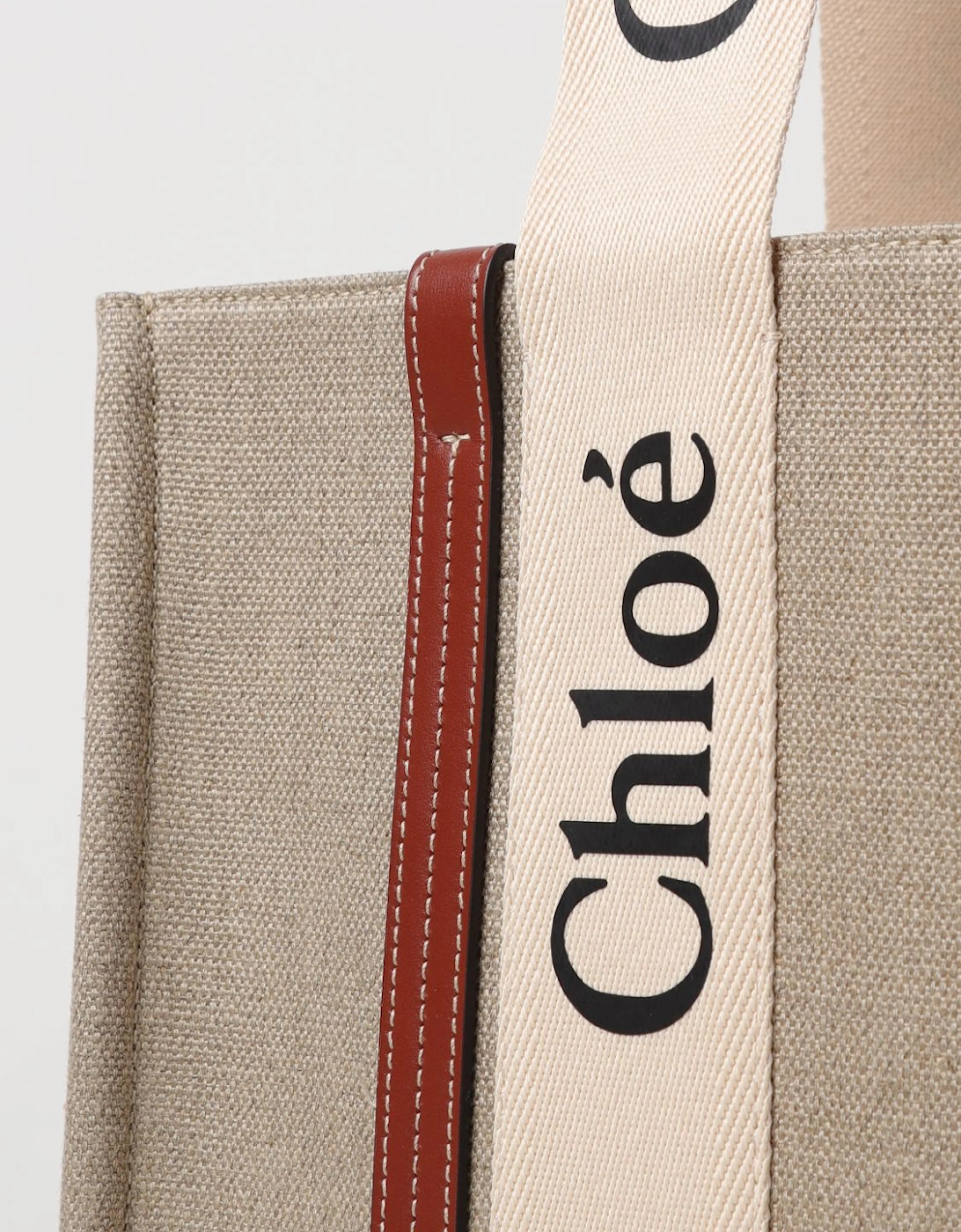 Woody Tote Medium Canvas Leather