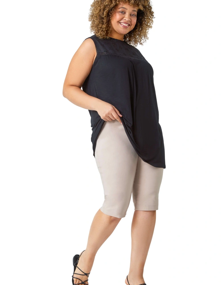 Curve Knee Length Elastic Waist Stretch Shorts