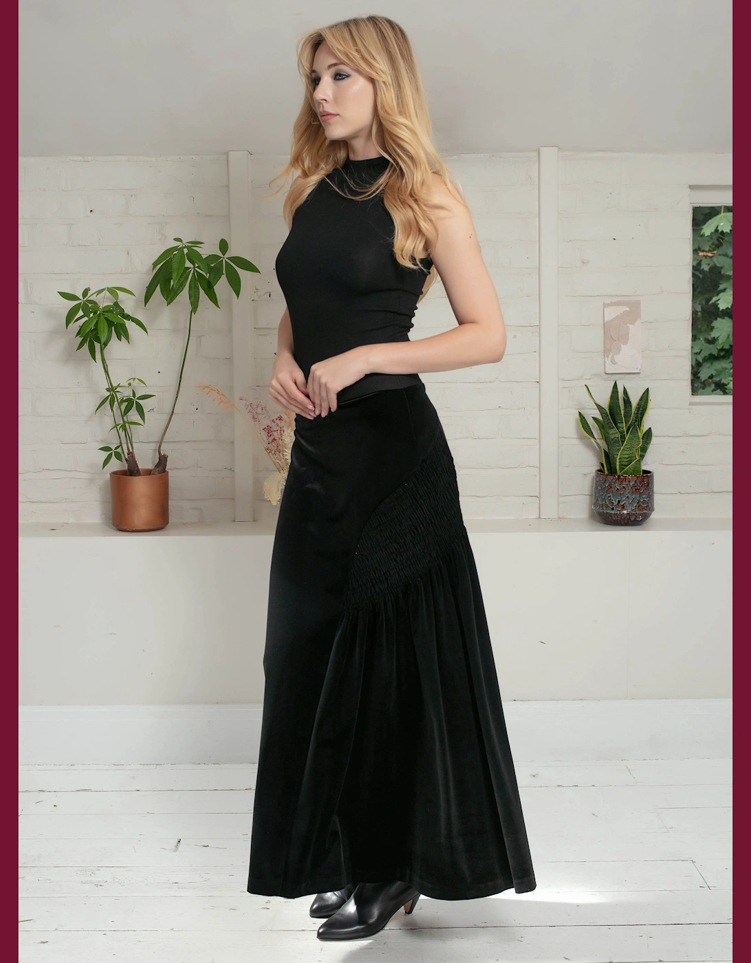 Cora Velvet Skirt In Black