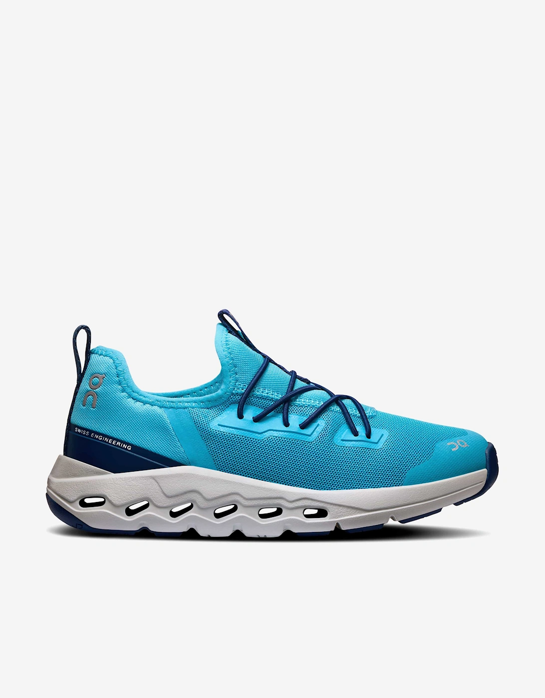 On Unisex Blue Running Cloudleap Trainers In - : Size 33 Kids