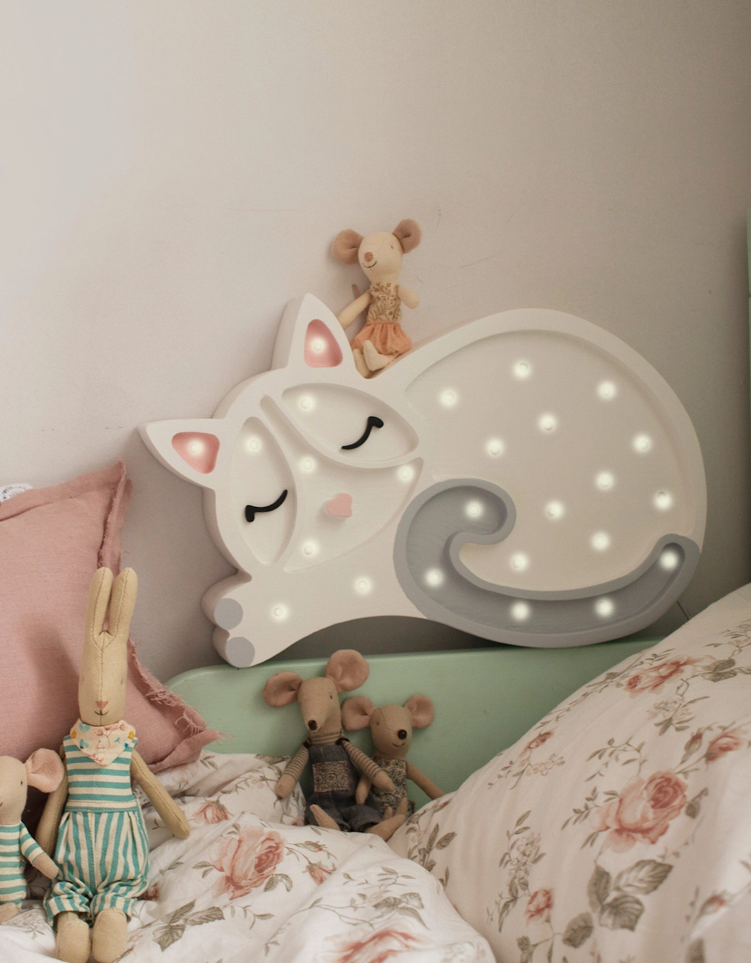 Cat Lamp in White (20.5x38x5.5 cm)