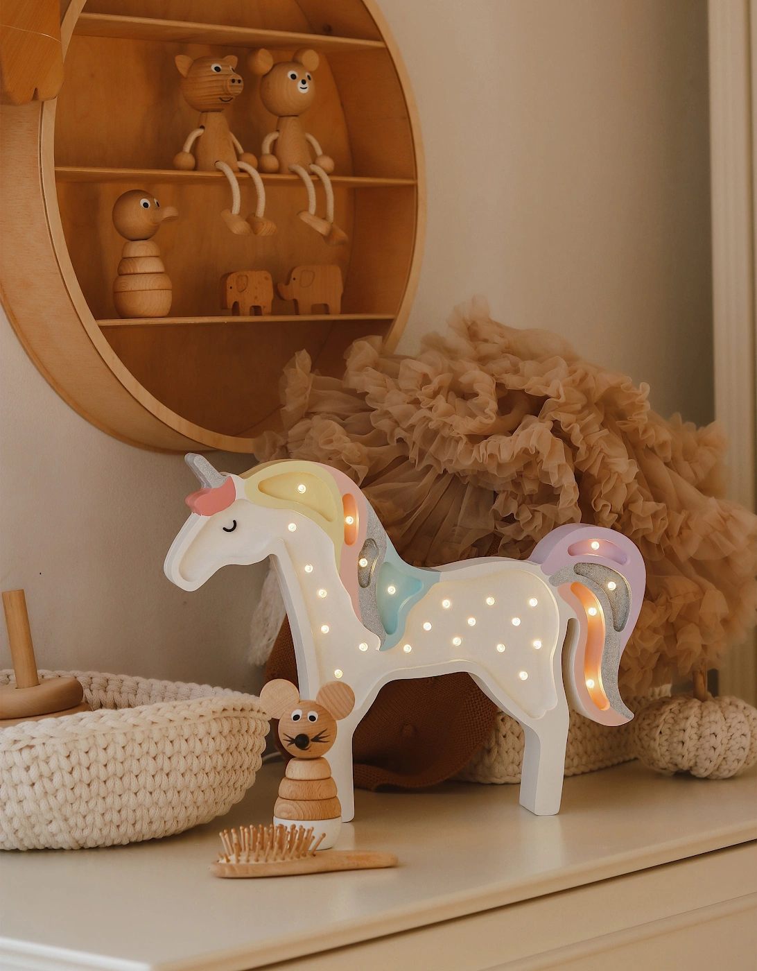Unicorn Lamp in White (30x38x5.5 cm)