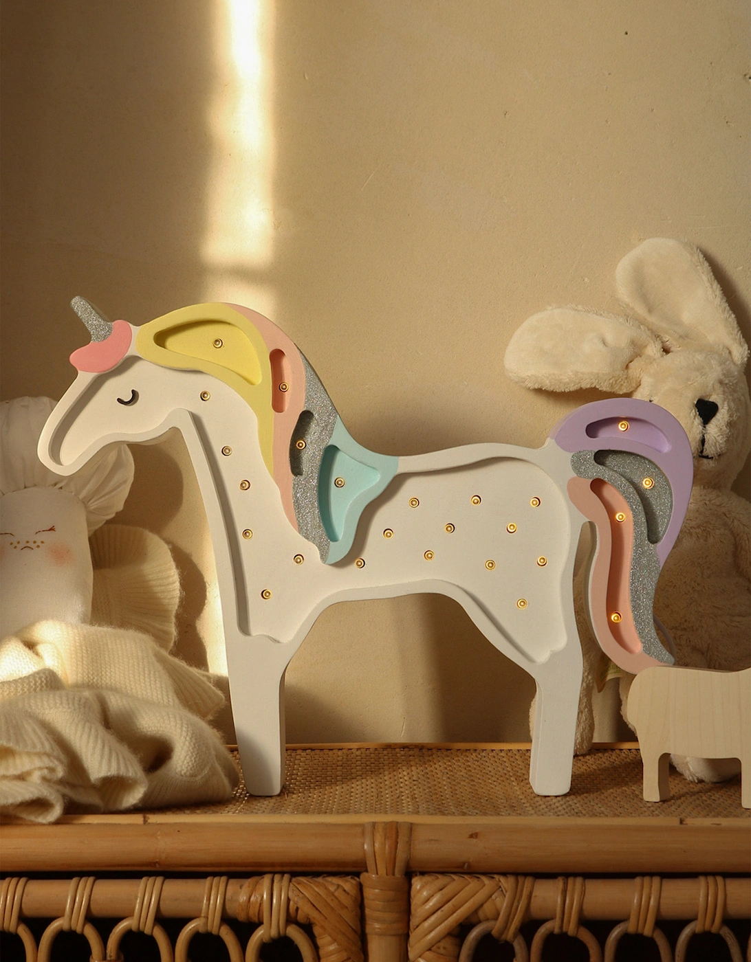 Unicorn Lamp in White (30x38x5.5 cm)