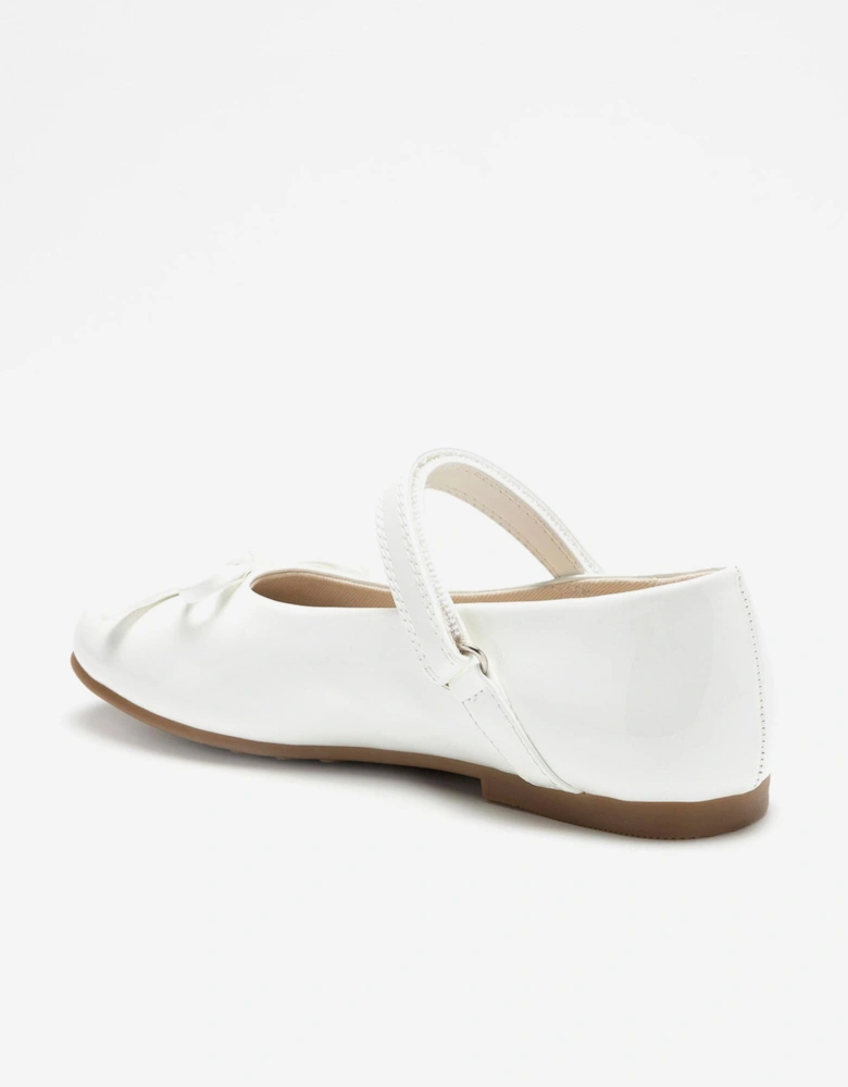 Girls Erica Ballerina Shoes in White