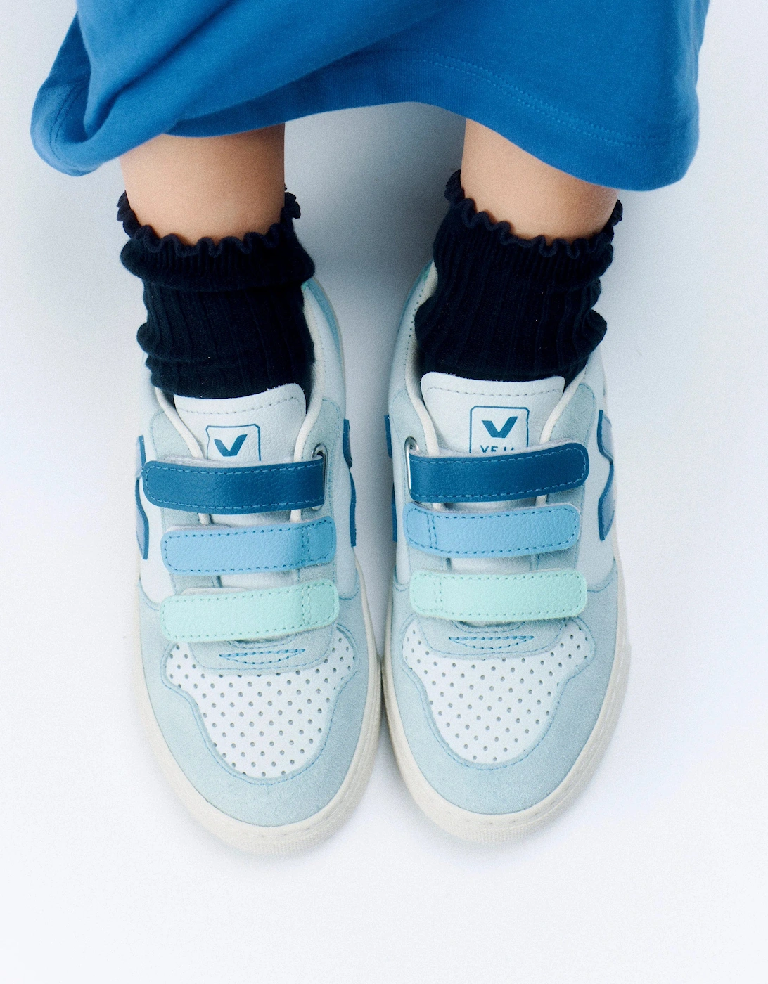 Kids Chromefree Leather Small V-10 Trainers in Blue
