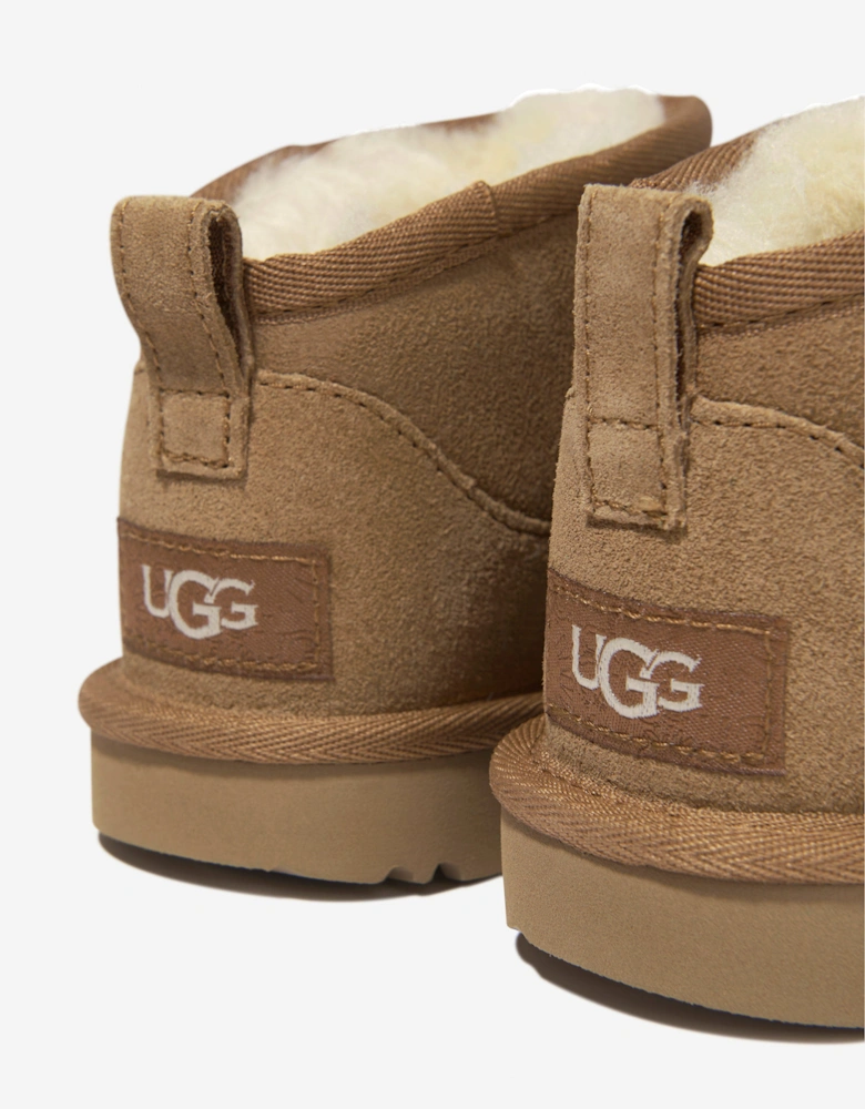 Kids Classic Ultra Mini Boots in Brown