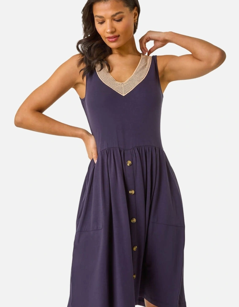 Contrast V-Neck Stretch Midi Dress