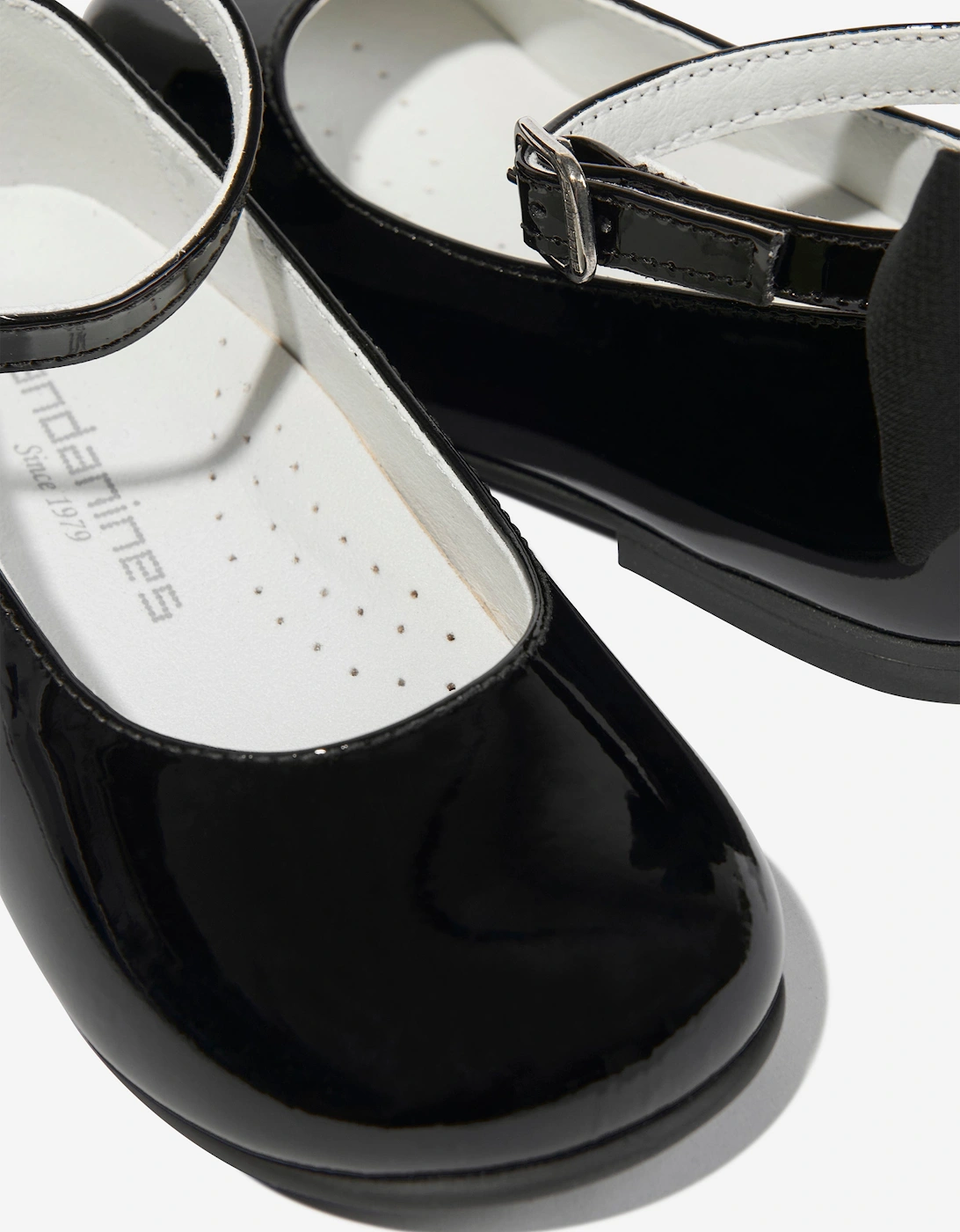 Girls Patent Leather Bow Shoes in Black