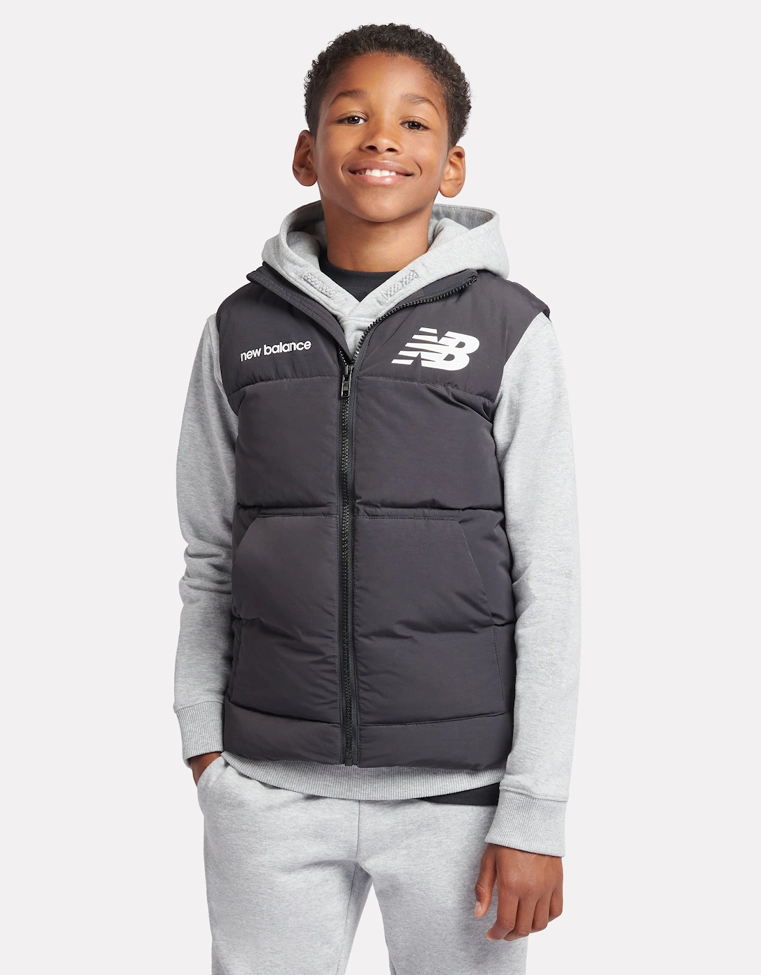 Boys Logo Quilted Gilet in Black, 6 of 5