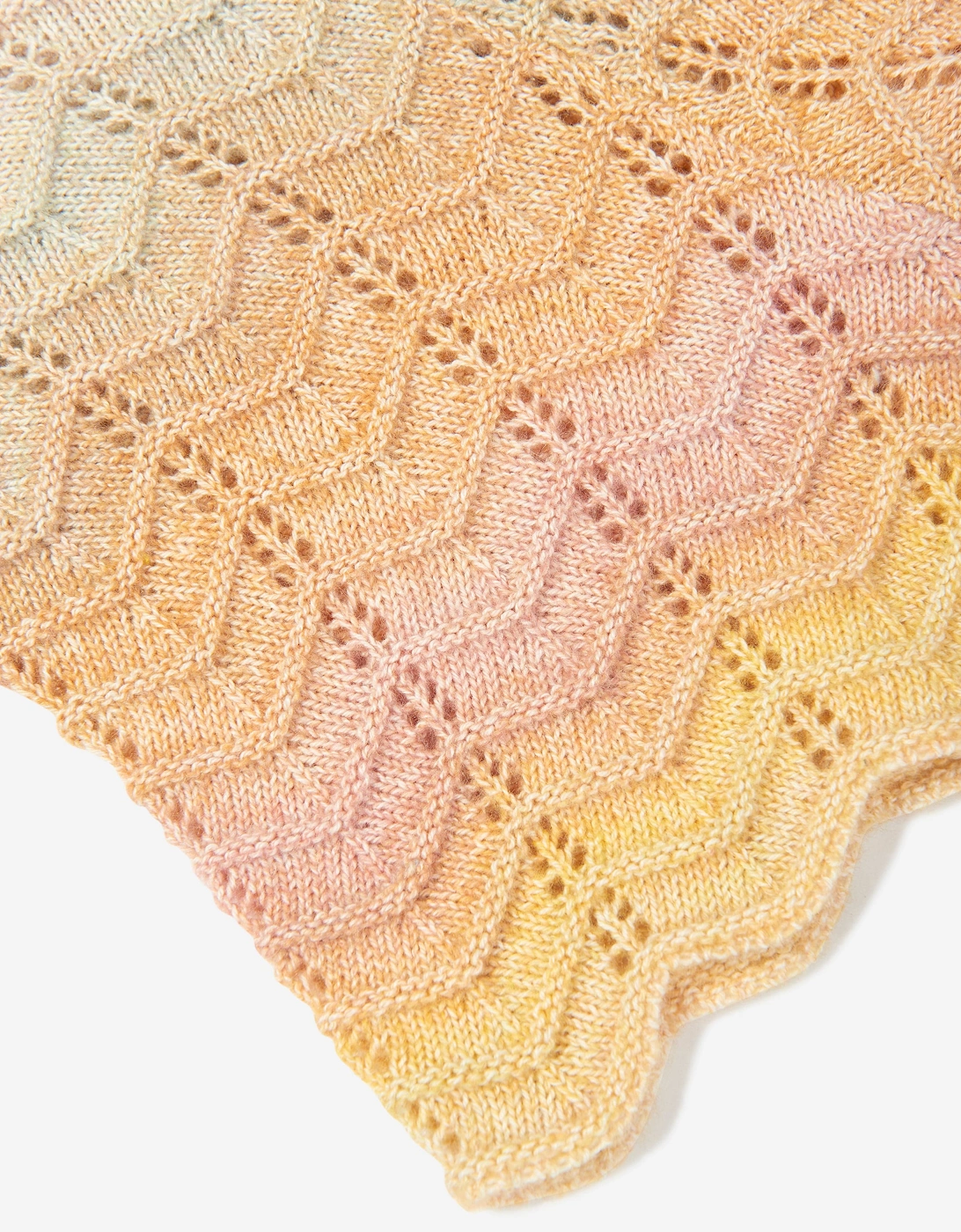 Girls Tallow Chevron Knit Shorts in Multicolour