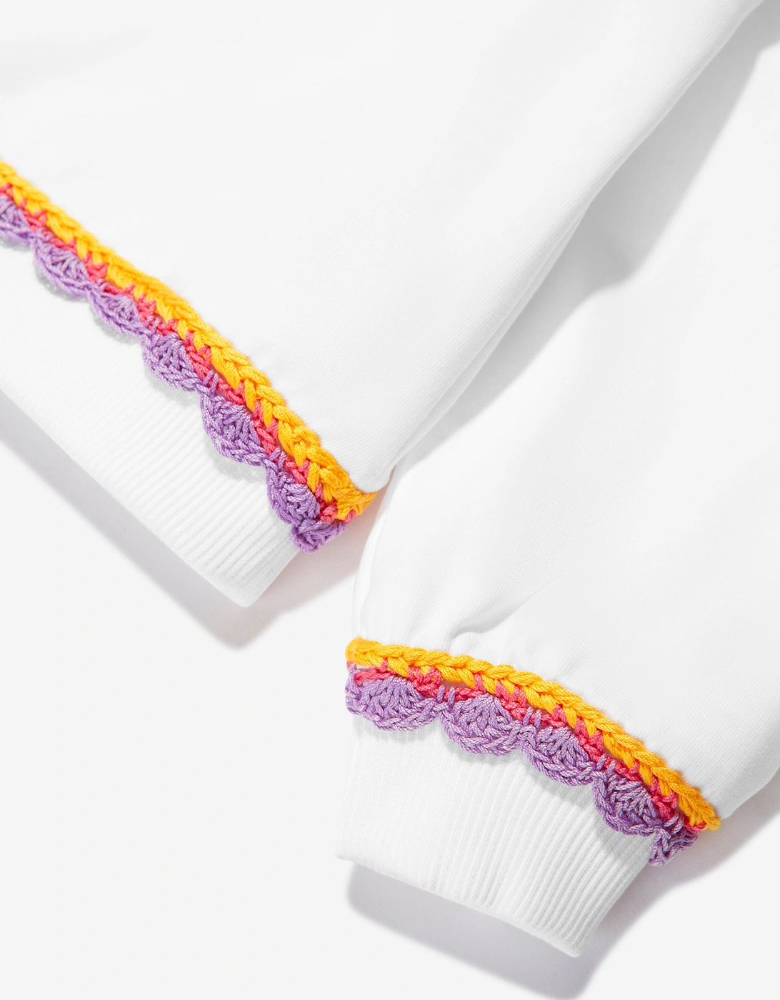 Girls Embroidered Logo Sweatshirt in White