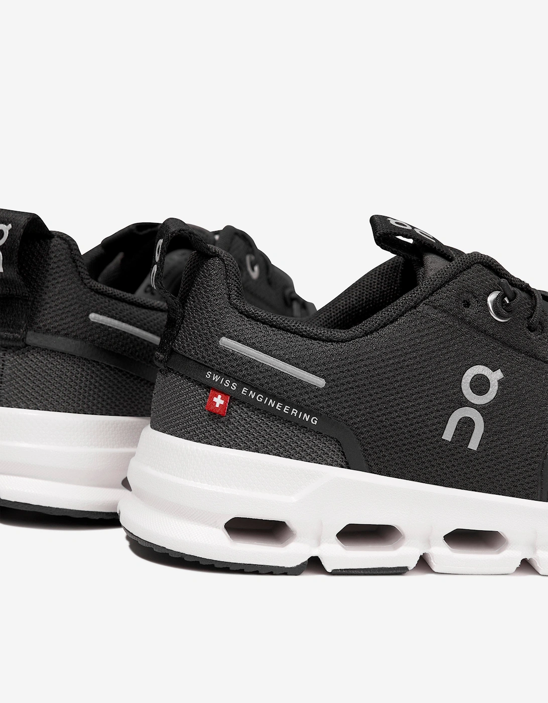 Running Kids Cloud Sky Trainers in Black