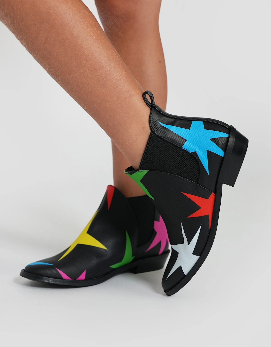 Girls Star Ankle Boots in Black, 6 of 5